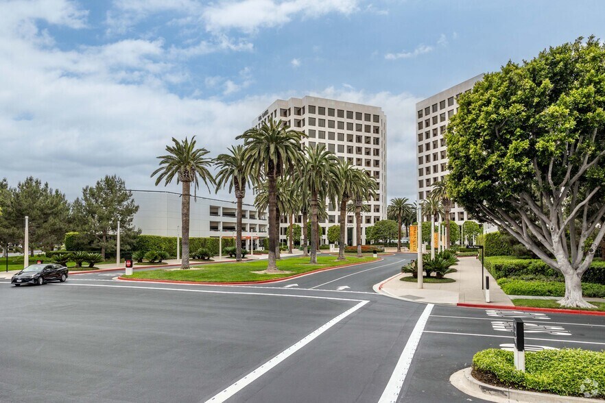 More Photos Of 1 Park Plaza, Irvine Office For Lease