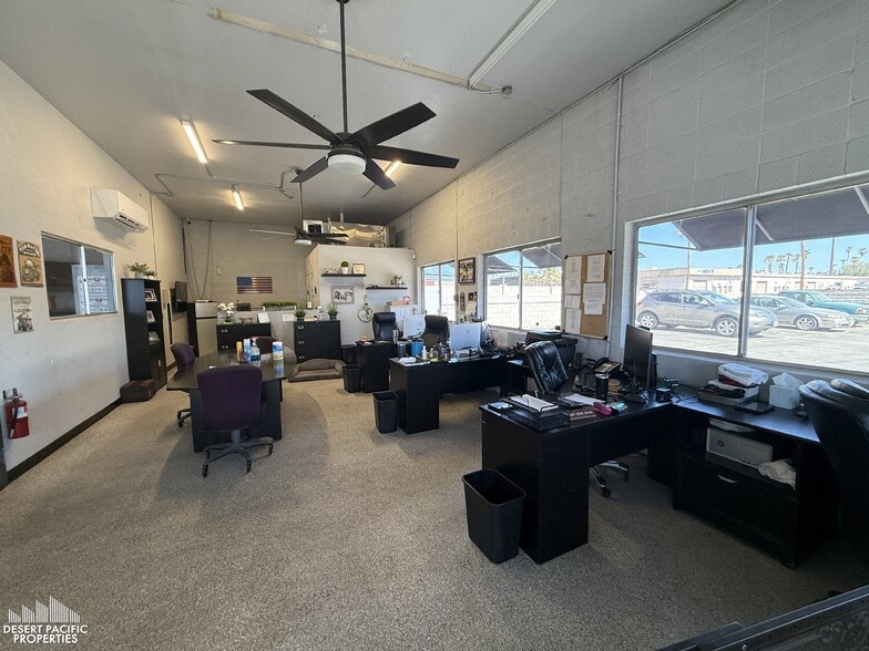 More Photos Of 74883 Velie Way, Palm Desert Service For Lease