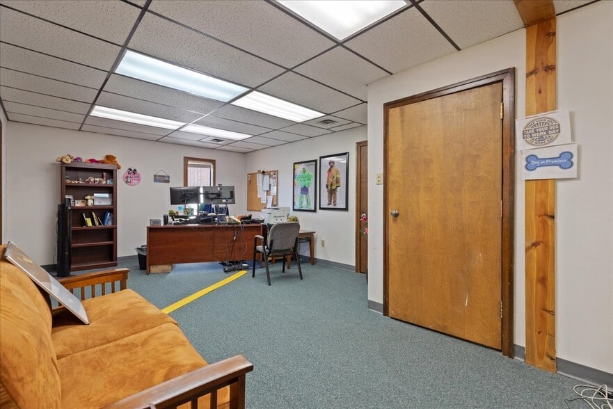 More Photos Of 1780 Westland Rd, Cheyenne Office For Sale
