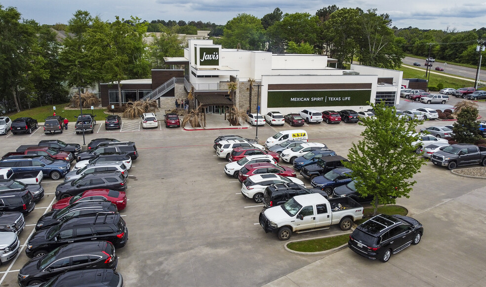 More Photos Of 7212 Old Jacksonville Hwy, Tyler Restaurant For Lease