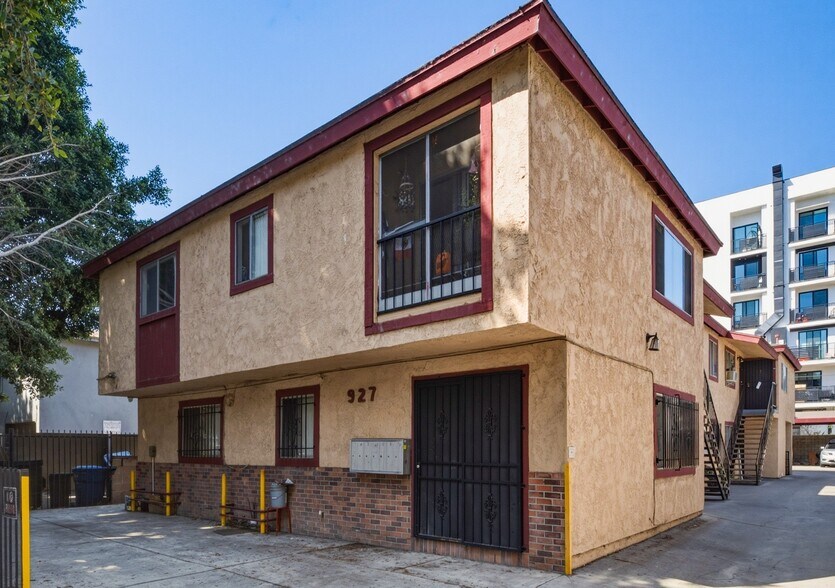More Photos Of 927 S Berendo St, Los Angeles Apartments For Sale