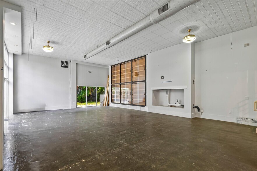 More Photos Of 1517 E 5th Ave, Tampa Office For Lease