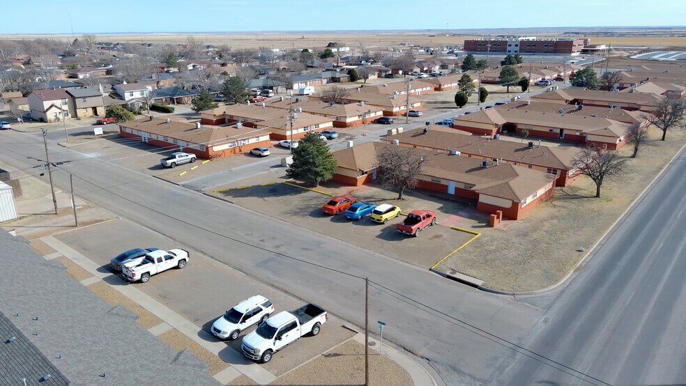 More Photos Of 1725 E 1st St, Dumas Multifamily For Sale