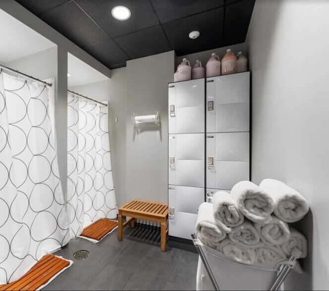 More Photos Of 230 E Ogden Ave, Hinsdale Medical For Lease