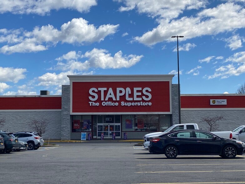 More Photos Of 711-756 Upper Glen St, Queensbury Unknown For Lease