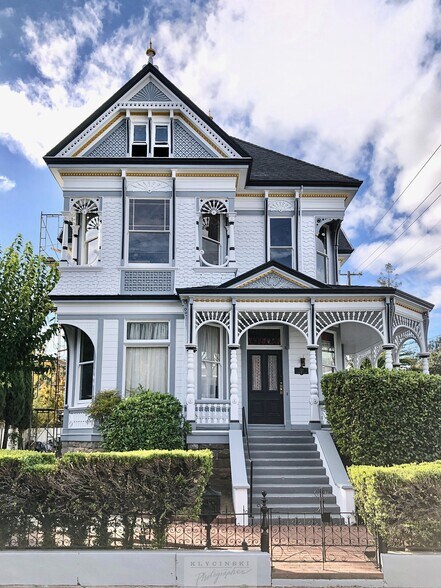 More Photos Of 741 Seminary St, Napa Hospitality For Sale