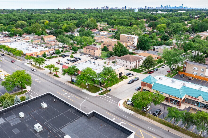 More Photos Of 3425 Dempster St, Skokie Office For Sale
