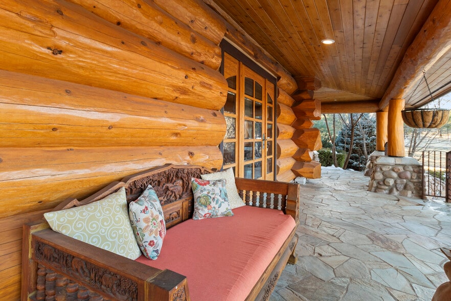 More Photos Of 1613 Black Canyon Rd, Heber Lodge Meeting Hall For Sale
