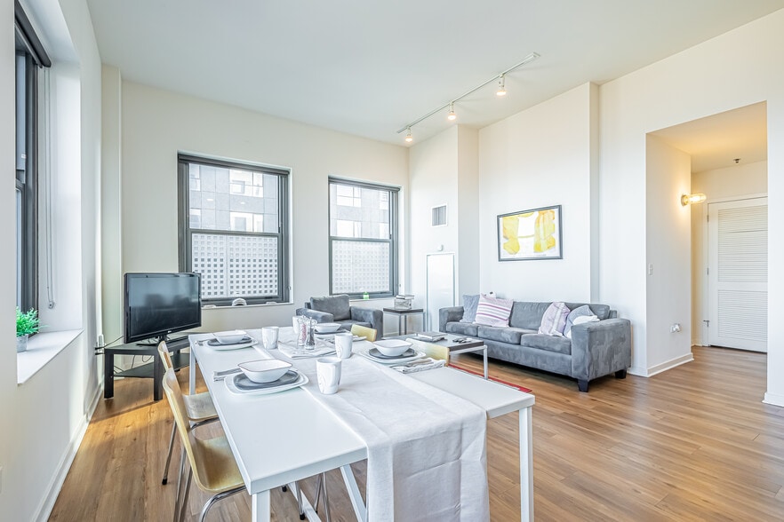 More Photos Of 59 E Van Buren St, Chicago Apartments For Lease