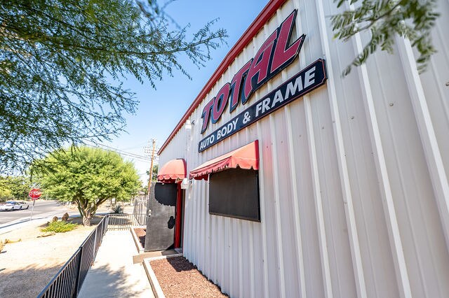 More Photos Of 491 Menlo Ave, Hemet Warehouse For Sale