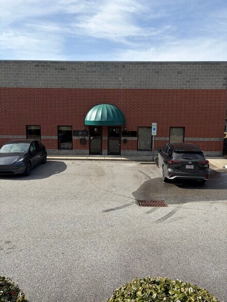 More Photos Of 1904 Fairfax Rd, Greensboro Distribution For Lease