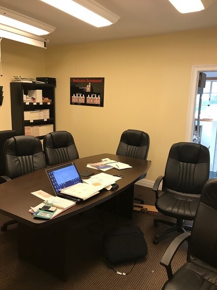 More Photos Of 30 Nurney St, Stamford Manufacturing For Sale