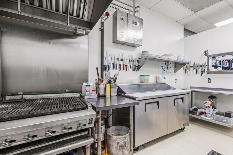 More Photos Of 348 Market St, Colusa Restaurant For Sale