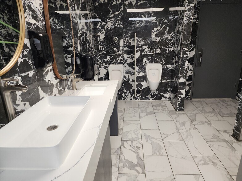 More Photos Of 142-144 N K St, Tulare Restaurant For Sale