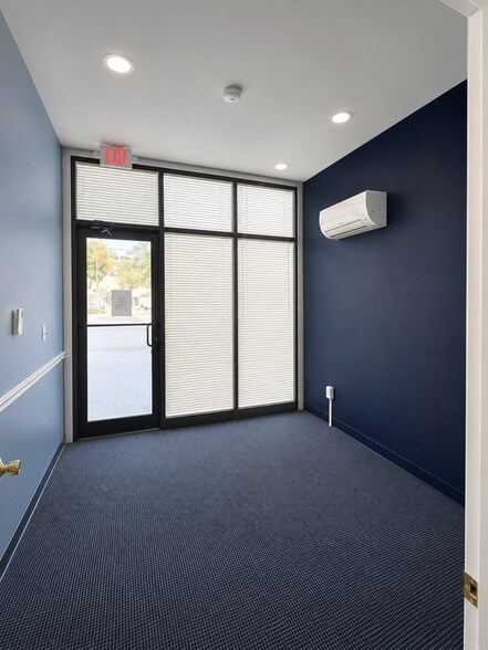 More Photos Of 1700 Bedford St, Stamford Office For Lease