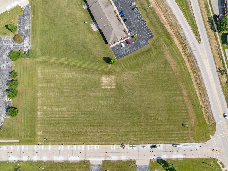 More Photos Of 0 Broadway Street St, De Pere Land For Sale