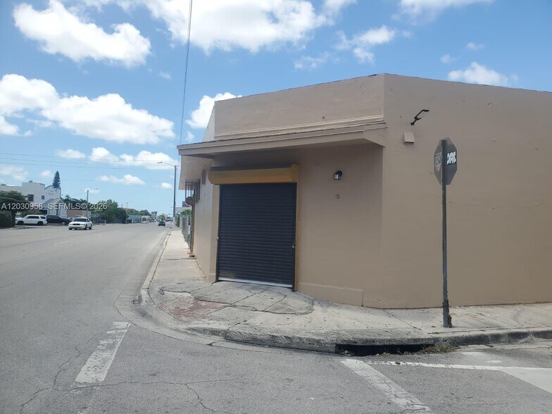 More Photos Of 5180-5182 NW 17th Ave, Miami Freestanding For Lease