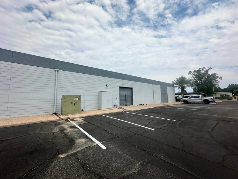 More Photos Of 2214 W Huntington Dr, Tempe Warehouse For Sale