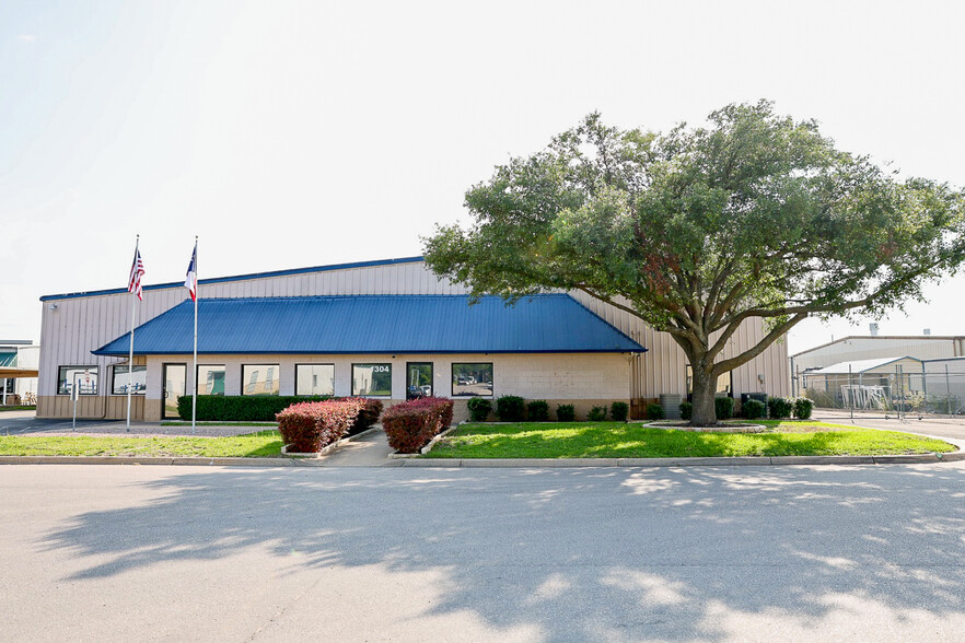 Primary Photo Of 1304 W Industrial Blvd, Round Rock Light Distribution For Lease