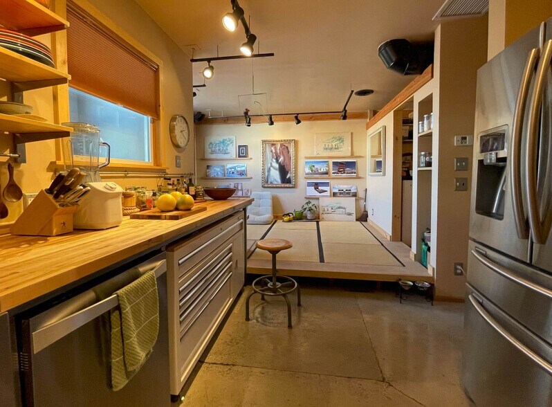 More Photos Of 6738 Greenleaf Ave, Whittier Storefront Retail Office For Sale