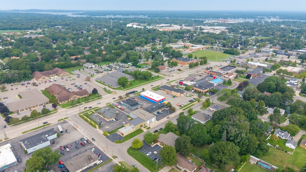 More Photos Of 850 Maple Ave, Holland Industrial For Sale