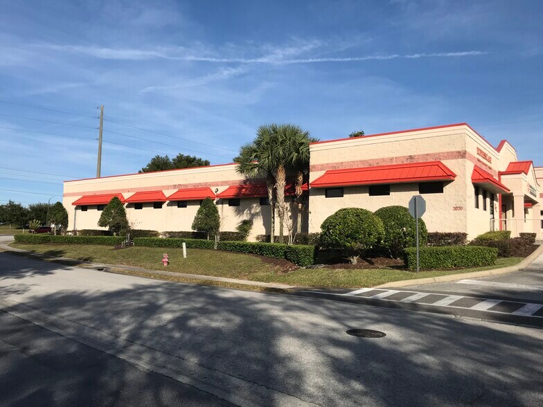 More Photos Of 2010-2020 Nightingale Ln, Tavares Medical For Sale