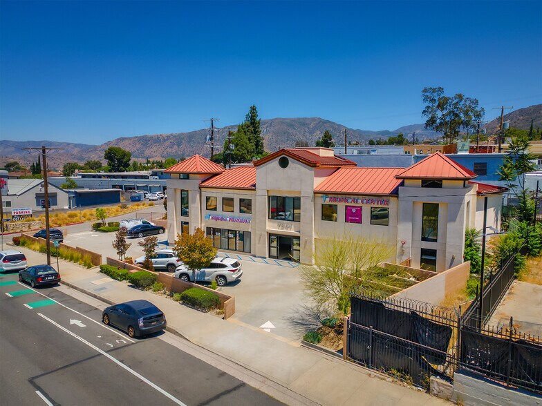 More Photos Of 7335-7341 Foothill Blvd, Tujunga Light Manufacturing For Sale