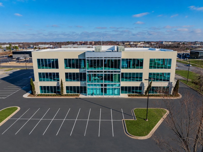 More Photos Of 2700 SE S St, Bentonville Office For Lease