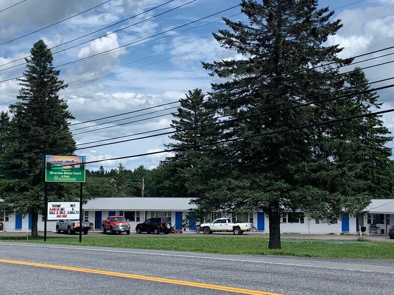 More Photos Of 563 Access Hwy, Caribou Hotel For Sale