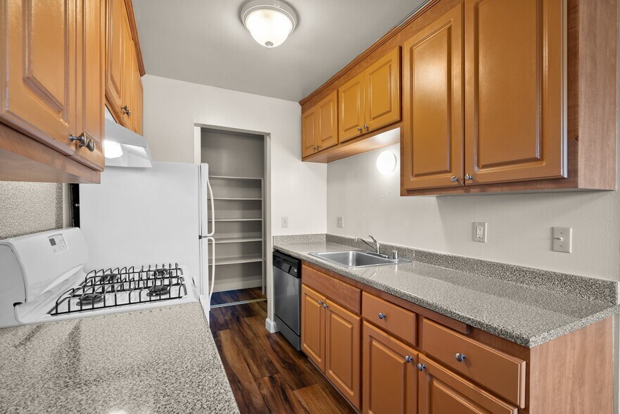 More Photos Of 3515 Chestnut Ave, Concord Apartments For Sale