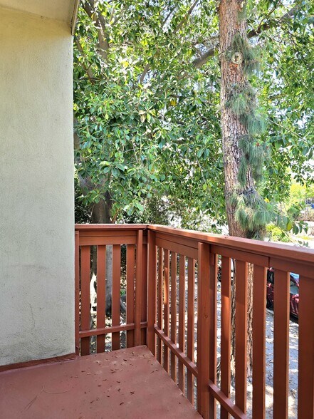 More Photos Of 4208 Russell Ave, Los Angeles Apartments For Sale