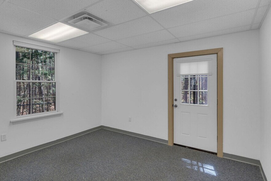 More Photos Of 314 Chris Gaupp Dr, Galloway Medical For Lease