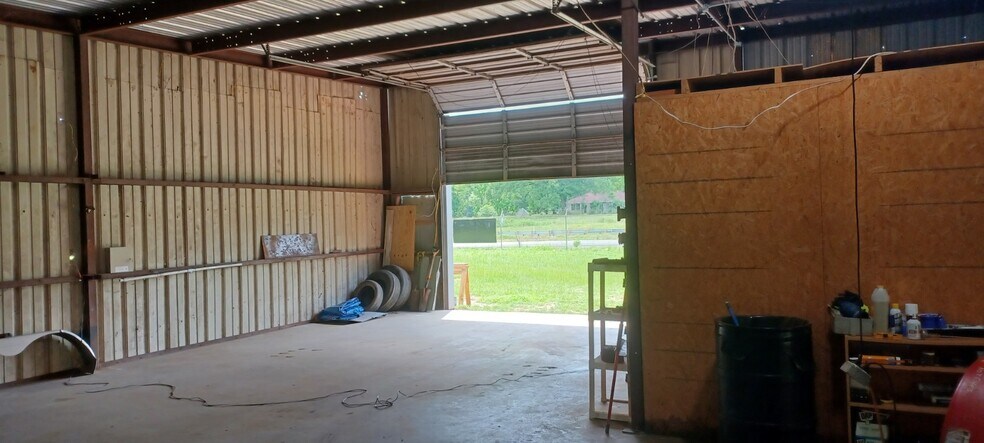 More Photos Of 4350 Highway 59 South, Shepherd Distribution For Sale