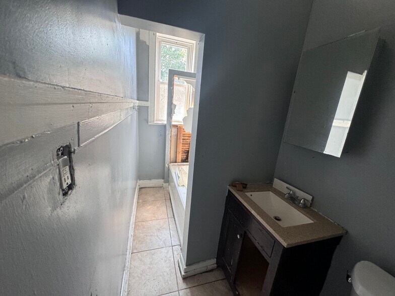 More Photos Of 7701 S Halsted St, Chicago Apartments For Sale