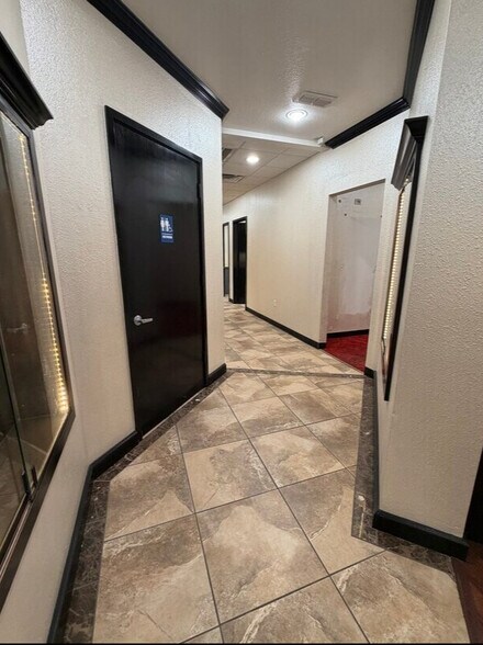 More Photos Of 2260 Linda Ave, Odessa Storefront Retail Office For Lease