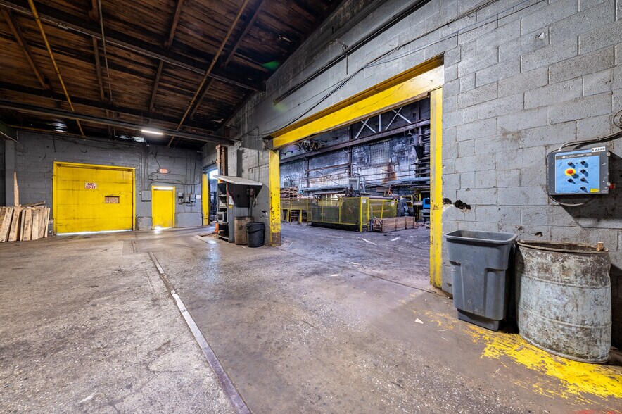 More Photos Of 164 Eyster Rd, Halltown Manufacturing For Sale