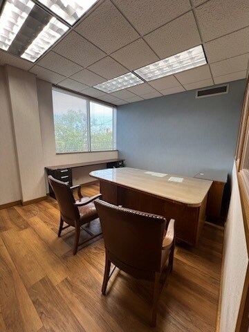 More Photos Of 909 Foisy St, Alexandria Medical For Sale