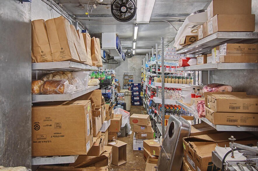 More Photos Of 23 Barlow St, Saint Albans Convenience Store For Sale