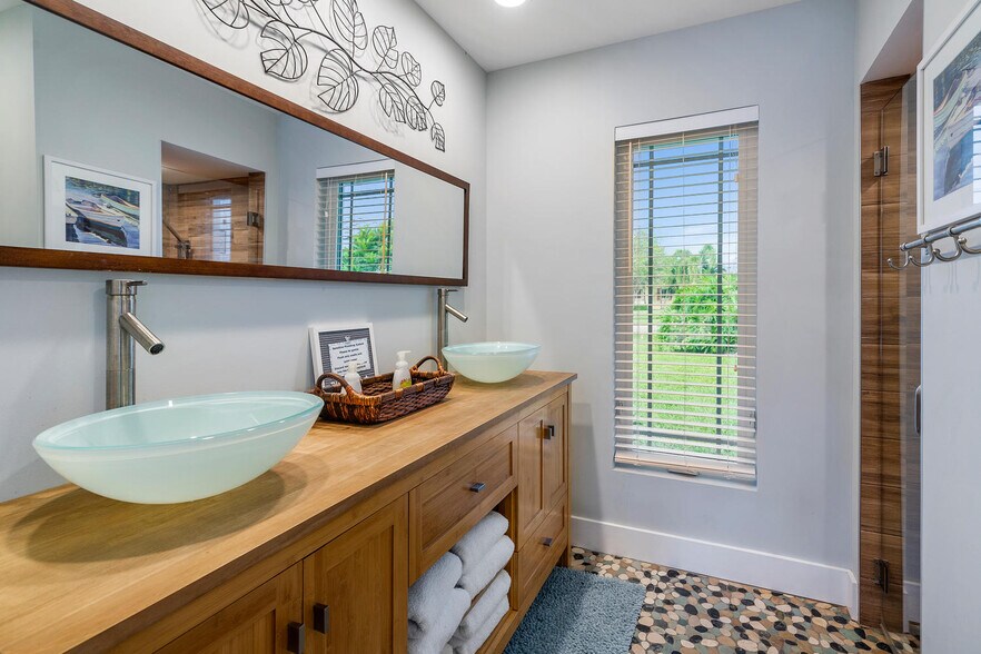 More Photos Of 1768 Tudor Rd, North Palm Beach Specialty For Sale