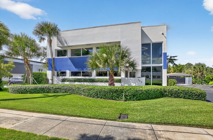 Primary Photo Of 442 NW 35th St, Boca Raton Office For Sale