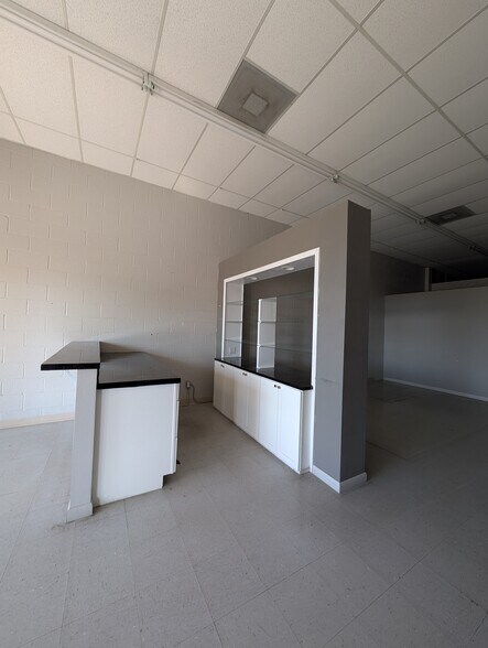 More Photos Of 210-290 E 5th N, Mountain Home Freestanding For Sale