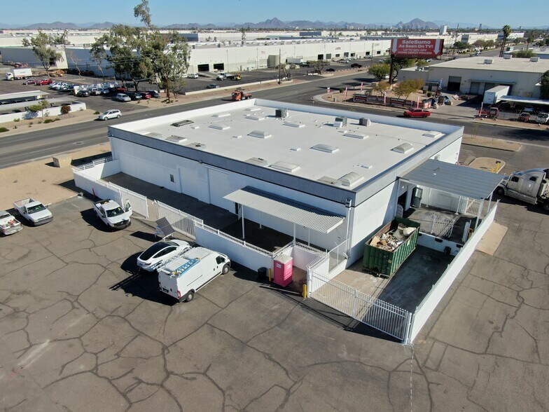 More Photos Of 236 N 48th Ave, Phoenix Warehouse For Lease