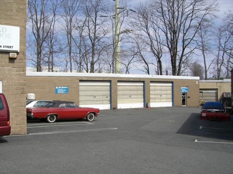 More Photos Of 4 John St, Morristown Office For Sale