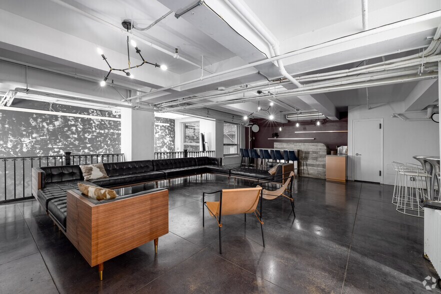 More Photos Of 150 W 30th St, New York Office For Lease