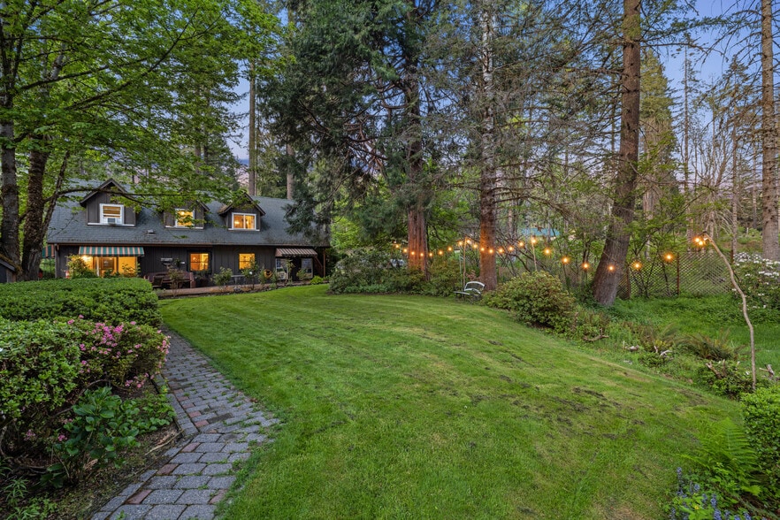 More Photos Of 49198 McKenzie Hwy, Vida Hospitality For Sale