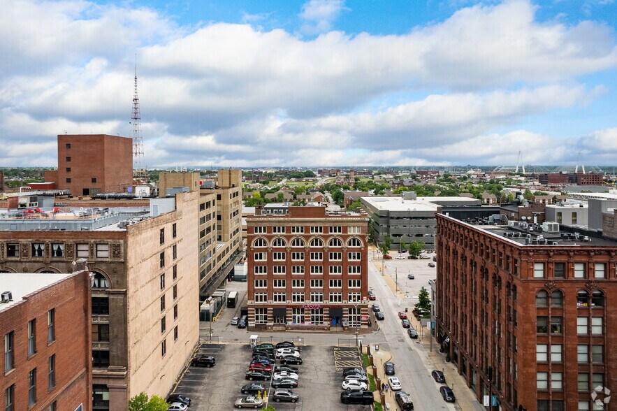 More Photos Of 1101 Lucas Ave, Saint Louis Office Residential For Lease