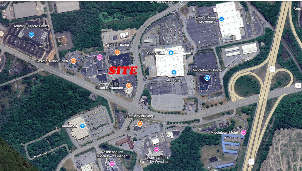 More Photos Of 200-400 N Galleria Dr, Middletown Unknown For Lease