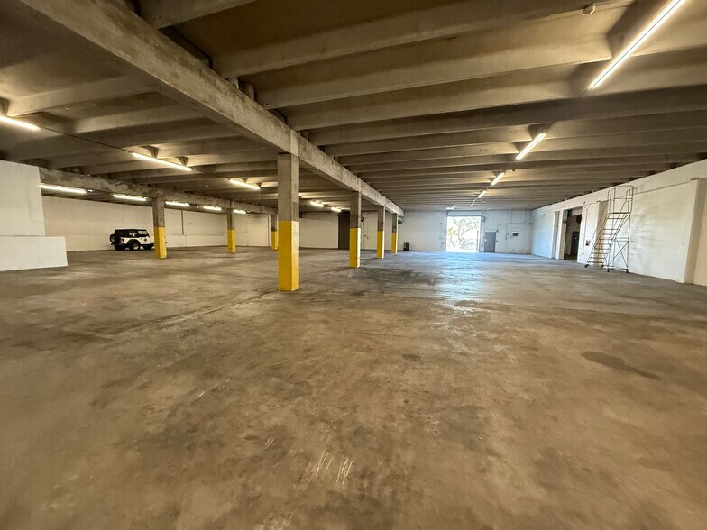 More Photos Of 12388 Starkey Rd, Largo Warehouse For Sale