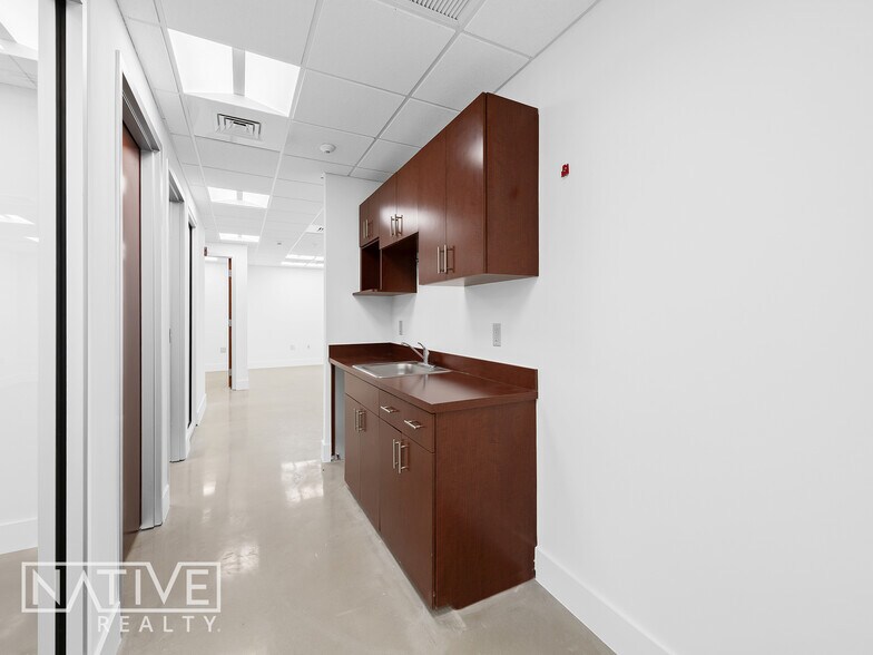 More Photos Of 707 NE 3rd Ave, Fort Lauderdale Loft Creative Space For Lease