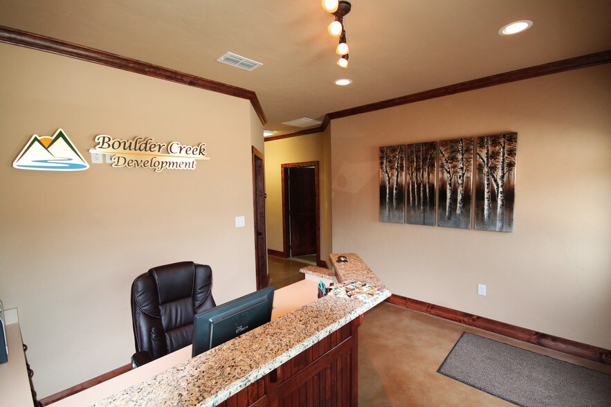 More Photos Of 124 Rose Ln, Frisco Warehouse For Sale